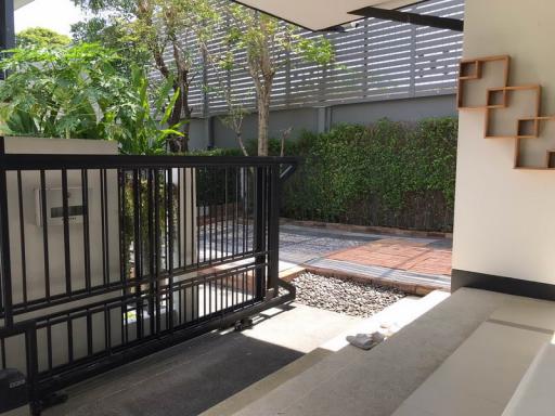 For Rent Bangkok Single House Setthasiri Krungthepkreetha Hua Mak Bang Kapi