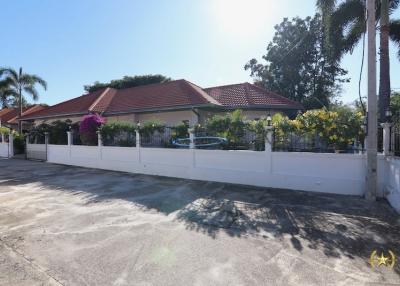 Noble house 3 bedroom house for sale in Hua Hin soi 6