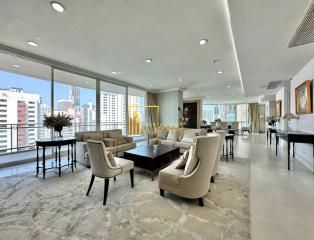 Royce Private Residence  4 Bedroom Condo in Asoke