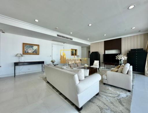 Royce Private Residence  4 Bedroom Condo in Asoke