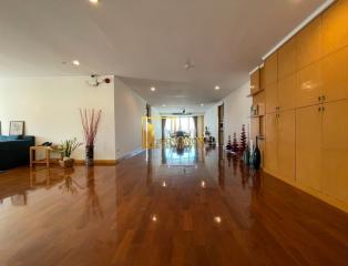 4 Bedroom Apartment in Phrom Phong