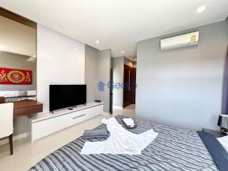 3 Bedrooms House in Panalee Banna Huay Yai H011324