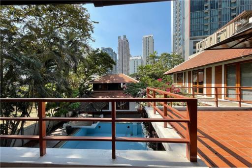 Exceptional 6-Bedroom Thai House with Private Pool in Sukhumvit 26 - For Rent - 920071001-12502