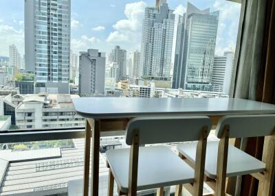 Condo for Rent at Sukhumvit Suites