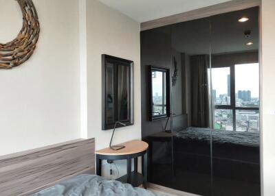 Condo for Rent at Rhythm Sathon-Naradhiwas