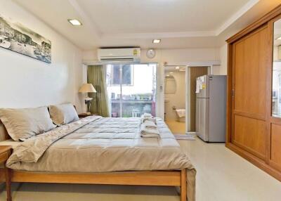 Condo for Rent at Ratchathewi Tower