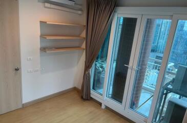 Condo for Rent at Citismart Sukhumvit 18 Condominium