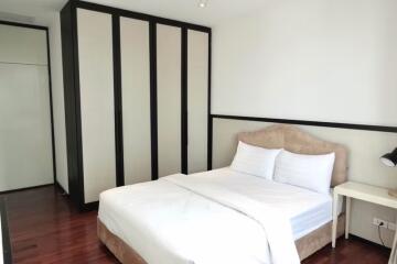 Condo for Rent at President Place