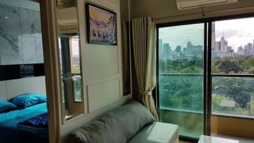 Condo for Rent at Lumpini Suites Phetchaburi-Makkasan