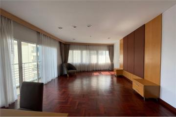 Apartment 3 beds for rent at BTS Prompong