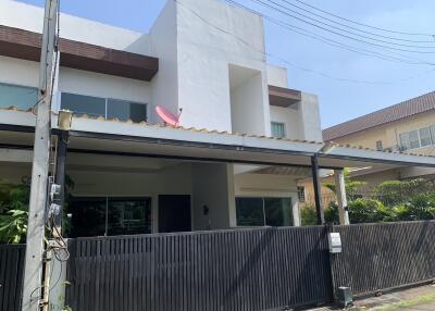 Townhouse for Rent at Summakorn Village