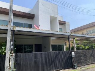 Townhouse for Rent at Summakorn Village