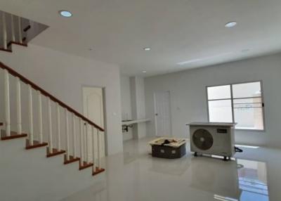 House for Sale at Banklangkrung Grande Vienna Rama 3