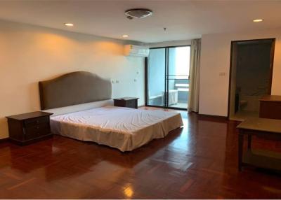 3 bed for rent with big space bear BTS Prompong - 920071001-11809
