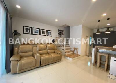 Townhouse at Baan Klang Muang Suksawad for sale