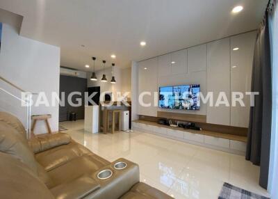 Townhouse at Baan Klang Muang Suksawad for sale