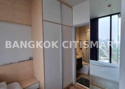 Condo at THE LINE Jatujak Mochit for rent