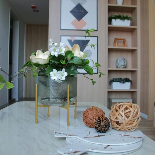 Stylish 2 Bed 2 Bath Condo with Study in Khlong Tan, Bangkok