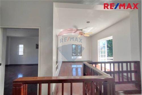 240 Sqm., 3 Beds Townhouse listed for ฿ 5,990,000.