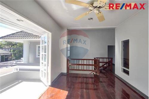 240 Sqm., 3 Beds Townhouse listed for ฿ 5,990,000.