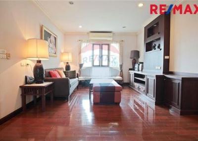 320 Sqm., 4 Beds Townhouse listed for ฿ 11,900,000.