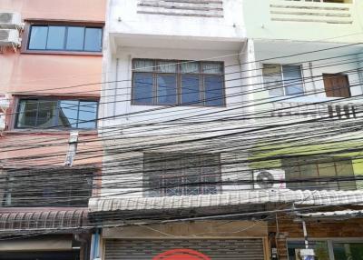 Building For Sale In Pattaya Tai Soi 18