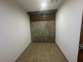 For Rent Bangkok Office Rachadapisek BTS Asok MRT Sukhumvit Khlong Toei