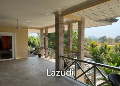 2 STOREY VILLA NEAR BLACK MOUNTAIN : 3 bed on large plot