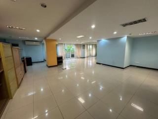 For SaleBangkok Office Sukhumvit BTS Phra Khanong Watthana