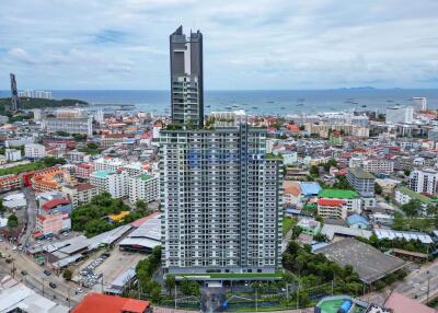 2 Bedrooms Condo in Arcadia Millennium Tower South Pattaya C010295