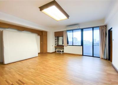 Pet friendly contemporary 3 bedrooms pet freindly Just 800m to BTS Thonglor - 920071001-12503
