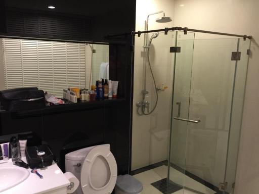 1-bedroom modern condo for sale close to BTS Chidlom