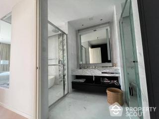 2-BR Condo at Four Seasons Private Residences Bangkok near BTS Saphan Taksin