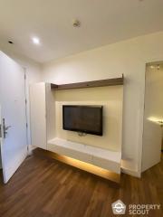 1-BR Condo at The Room Sukhumvit 62 near BTS Punnawithi