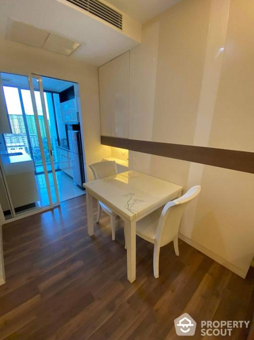 1-BR Condo at The Room Sukhumvit 62 near BTS Punnawithi