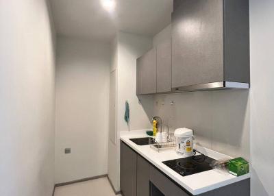 2-BR Condo at Life Asoke Hype near ARL Makkasan