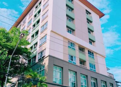 2-BR Condo at Lumpini Residence Sathorn near BTS Saint Louis