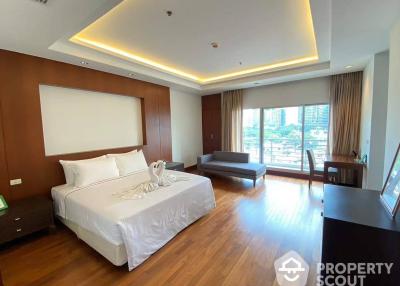 3-BR Condo at Royal Residence Park near BTS Phloen Chit