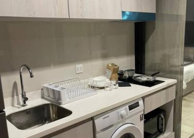 1-BR Condo near BTS Phloen Chit (ID 492978)