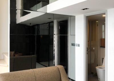 1-BR Condo at Knightsbridge Prime Sathorn near BTS Chong Nonsi