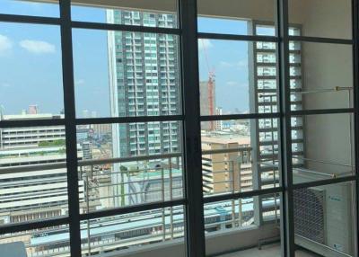 1-BR Condo at Baan Klang Krung Siam-Pathumwan Condominium near BTS Ratchathewi (ID 438358)