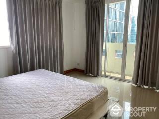 2-BR Condo at Monterey Place Sukhumvit 16 near MRT Queen Sirikit National Convention Centre