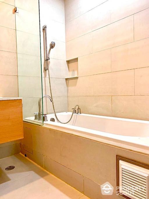 1-BR Condo at Villa Ratchatewi near BTS Phaya Thai