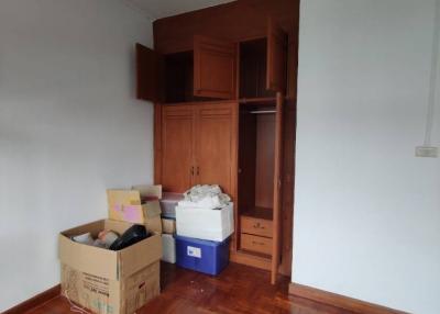 Commercial for Sale in Bang Chak