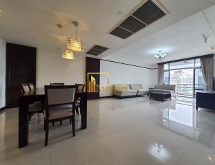 2 Bedroom For Rent in All Seasons Mansion Ploenchit