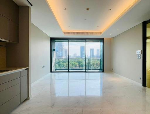 Sindhorn Tonson  1 Bedroom Condo For Sale in Chidlom