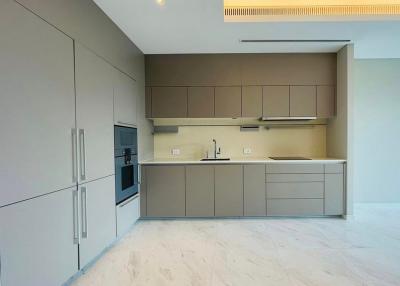 Sindhorn Tonson  1 Bedroom Condo For Sale in Chidlom