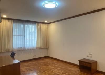 3 Bedroom Apartment in Asoke