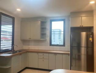 3 Bedroom Apartment in Asoke