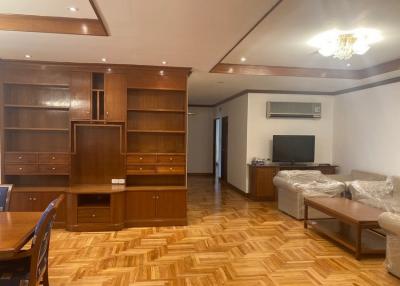 3 Bedroom Apartment in Asoke